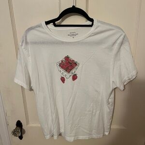 strawberry abercrombie tee